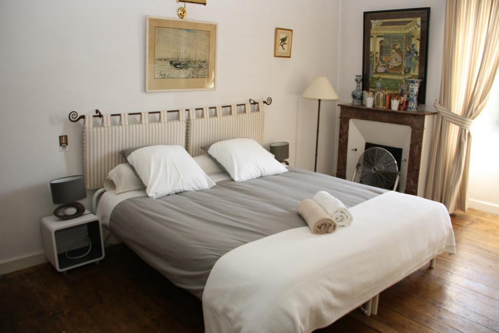 Domaine Labattut Bed & Breakfast Saint-Astier  Rom bilde